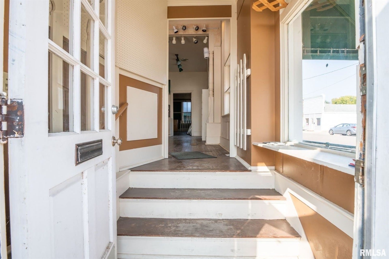 233 5th Street