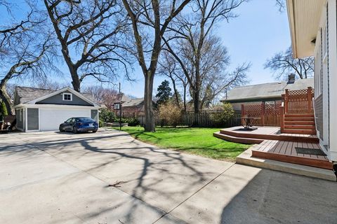 Tiny photo for 617 Franklin Avenue, River Forest, IL 60305 (MLS # 12620744)