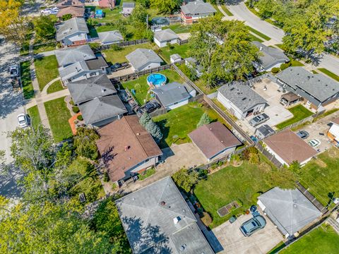 Tiny photo for 2916 189th Street, Lansing, IL 60438 (MLS # 12483020)