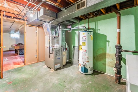 Tiny photo for 2916 189th Street, Lansing, IL 60438 (MLS # 12483020)