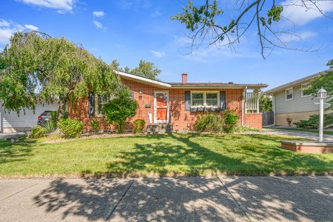 Tiny photo for 2916 189th Street, Lansing, IL 60438 (MLS # 12483020)