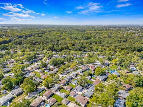 Tiny photo for 2916 189th Street, Lansing, IL 60438 (MLS # 12483020)