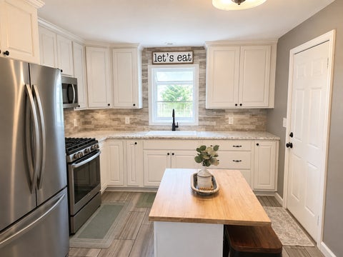 Tiny photo for 1112 Beechwood Avenue, Bloomington, IL 61701 (MLS # 12723398)