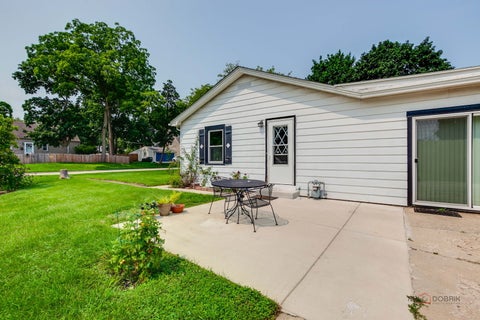 Tiny photo for 741 Franklin Avenue, Winthrop Harbor, IL 60096 (MLS # 12730870)