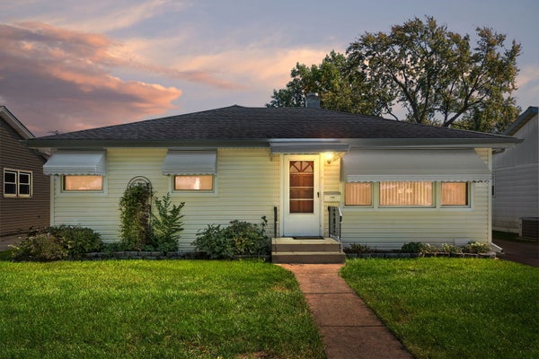 8729 S 51ST AVE, OAK LAWN, IL 60453 - Image 0c570ebc4c2951e17a44beed5cbae5de/4088221908