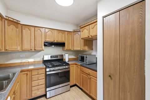 Tiny photo for 1297 WOODLAKE Drive, Carol Stream, IL 60188 (MLS # 12505897)