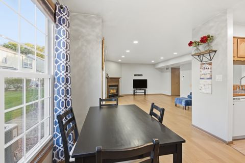 Tiny photo for 1297 WOODLAKE Drive, Carol Stream, IL 60188 (MLS # 12505897)