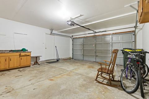 Tiny photo for 1297 WOODLAKE Drive, Carol Stream, IL 60188 (MLS # 12505897)