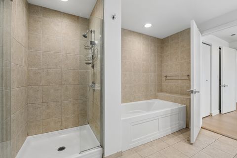 Tiny photo for 130 N Garland Court #2409, Chicago, IL 60602 (MLS # 12603330)