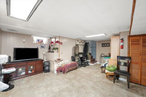 Tiny photo for 4551 W Foster Avenue, Chicago, IL 60630 (MLS # 12417321)