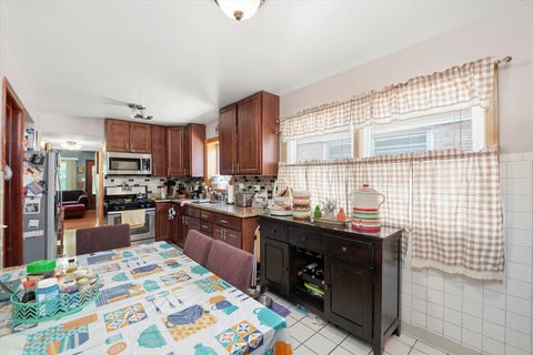 Tiny photo for 4551 W Foster Avenue, Chicago, IL 60630 (MLS # 12417321)