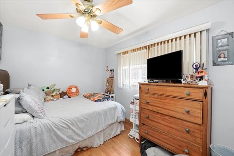 Tiny photo for 4551 W Foster Avenue, Chicago, IL 60630 (MLS # 12417321)