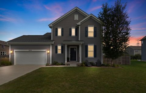 Tiny photo for 2012 Mayfair Drive, Island Lake, IL 60042 (MLS # 12453363)