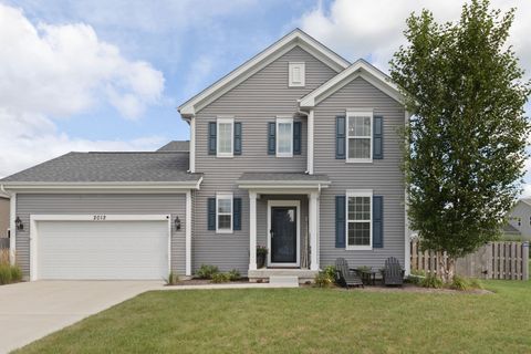 Photo of 2012 Mayfair Drive, Island Lake, IL 60042 (MLS # 12453363) Photo of 2012 Mayfair Drive, Island Lake, IL 60042 (MLS # 12453363)