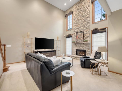 Tiny photo for 316 Reserve Circle, Clarendon Hills, IL 60514 (MLS # 12795945)