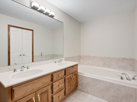 Tiny photo for 316 Reserve Circle, Clarendon Hills, IL 60514 (MLS # 12795945)