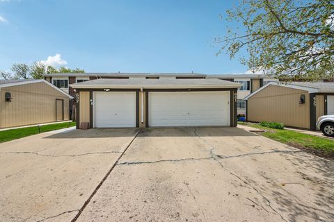Photo of 641 Sundance Drive, Bolingbrook, IL 60440 (MLS # 12613890)