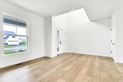 Tiny photo for 202 Piper Glen Avenue, Oswego, IL 60543 (MLS # 12544900)