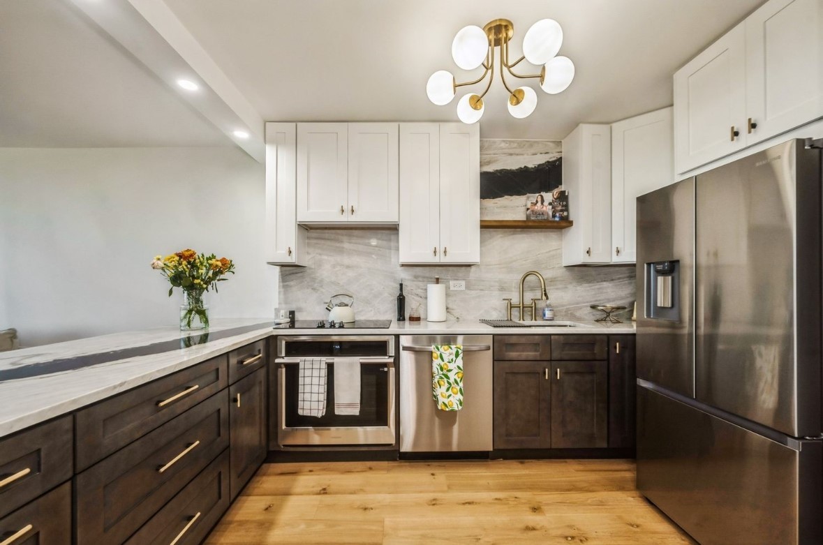 1560 N Sandburg Terrace 2909