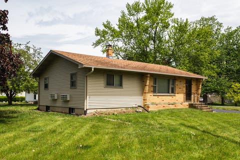 Tiny photo for 1244 Park Avenue, Winthrop Harbor, IL 60096 (MLS # 12647786)