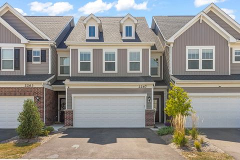 Photo of 2267 Ryegrass Lane, Bolingbrook, IL 60490 (MLS # 12510540)