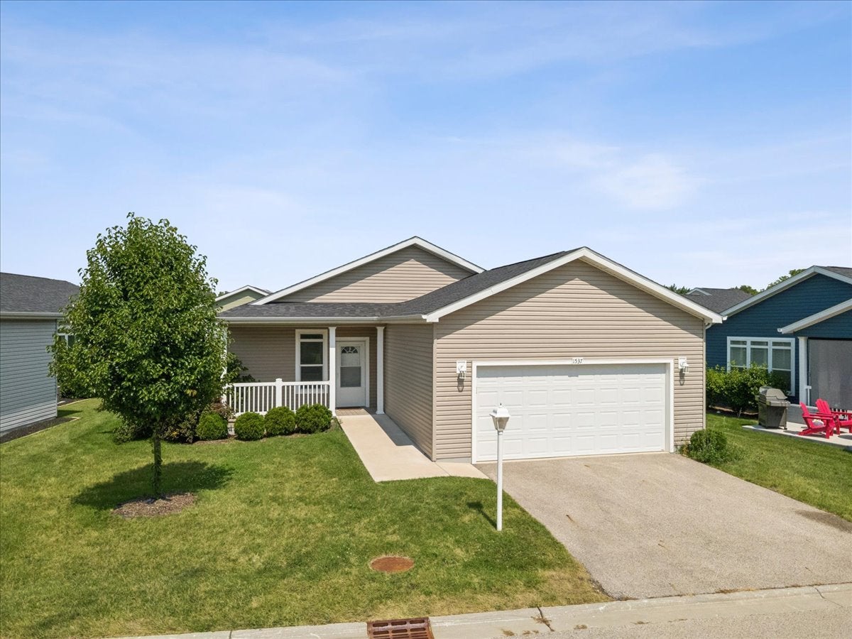 1537 Colt Lane