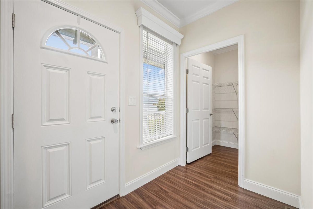 1537 Colt Lane
