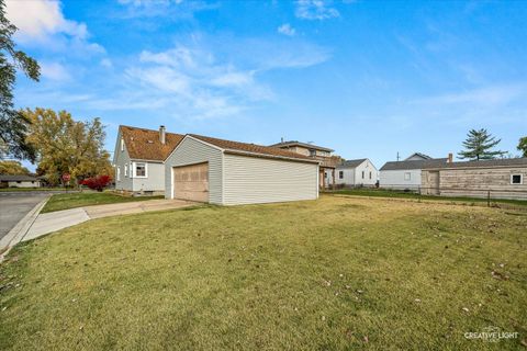 Tiny photo for 457 W Spring Street, South Elgin, IL 60177 (MLS # 12494156)