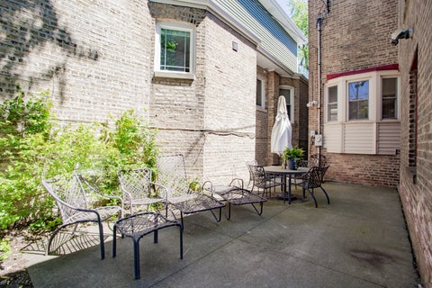 Tiny photo for 6636 N Talman Avenue, Chicago, IL 60645 (MLS # 12646401)