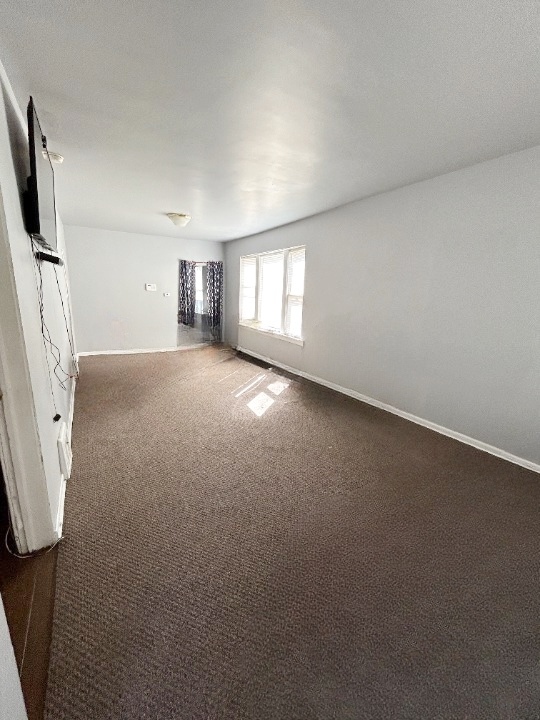 11833 S Perry Avenue