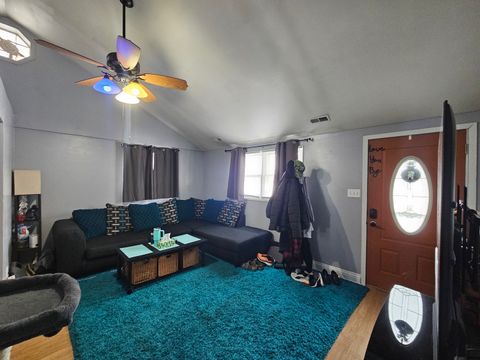 Tiny photo for 10N827 Hawthorne Street, Elgin, IL 60123 (MLS # 12546898)