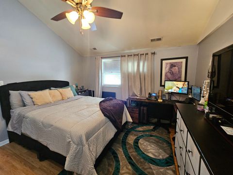 Tiny photo for 10N827 Hawthorne Street, Elgin, IL 60123 (MLS # 12546898)