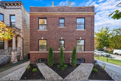 4153 N Hermitage Avenue 2 Chicago IL 60613