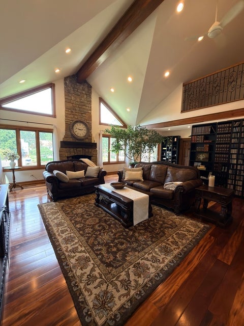 Tiny photo for 26811 N Oakdale Lane, Mundelein, IL 60060 (MLS # 12727786)