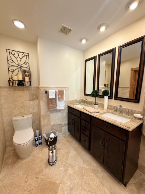 Tiny photo for 26811 N Oakdale Lane, Mundelein, IL 60060 (MLS # 12727786)