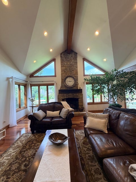 Tiny photo for 26811 N Oakdale Lane, Mundelein, IL 60060 (MLS # 12727786)