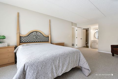 Tiny photo for 920 Vose Drive #208, Gurnee, IL 60031 (MLS # 12467663)