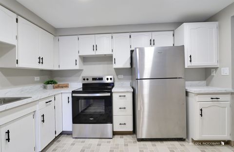 Tiny photo for 920 Vose Drive #208, Gurnee, IL 60031 (MLS # 12467663)