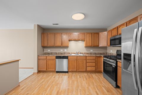 Tiny photo for 100 N Bokelman Street #330, Roselle, IL 60172 (MLS # 12621390)