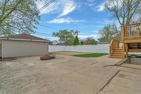 Tiny photo for 9418 Tulley Avenue, Oak Lawn, IL 60453 (MLS # 12506280)