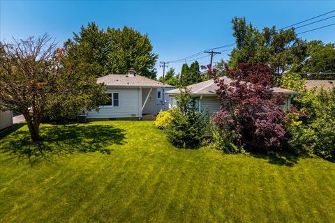 Tiny photo for 17 S Walnut Street, Palatine, IL 60067 (MLS # 12700217)