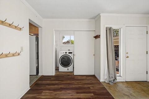 Tiny photo for 17 S Walnut Street, Palatine, IL 60067 (MLS # 12700217)