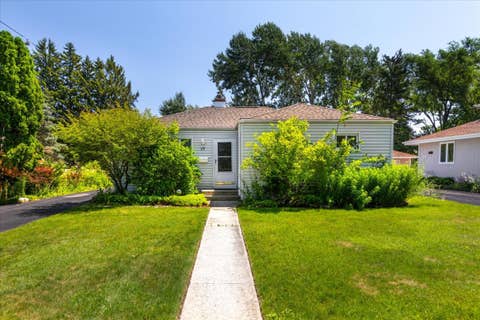 Tiny photo for 17 S Walnut Street, Palatine, IL 60067 (MLS # 12700217)