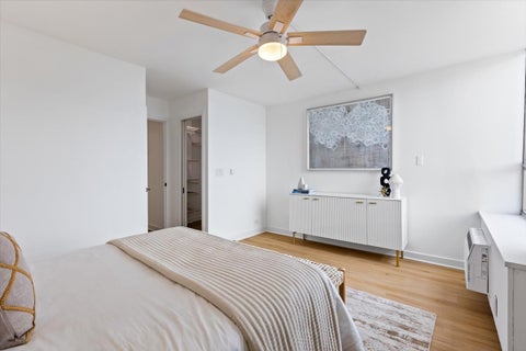 Tiny photo for 1355 N Sandburg Terrace #2801D, Chicago, IL 60610 (MLS # 12775839)