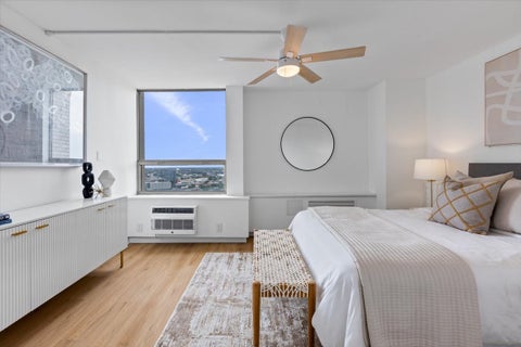 Tiny photo for 1355 N Sandburg Terrace #2801D, Chicago, IL 60610 (MLS # 12775839)