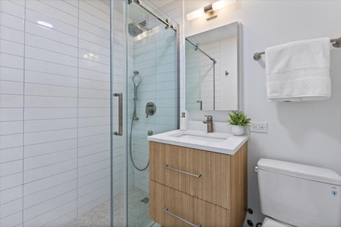 Tiny photo for 1355 N Sandburg Terrace #2801D, Chicago, IL 60610 (MLS # 12775839)