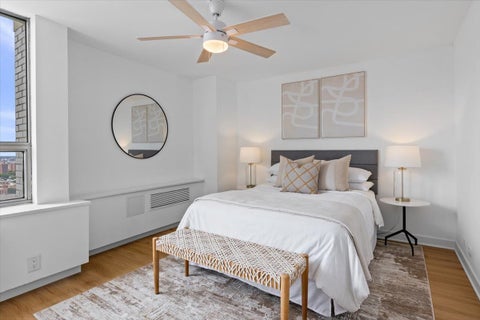 Tiny photo for 1355 N Sandburg Terrace #2801D, Chicago, IL 60610 (MLS # 12775839)