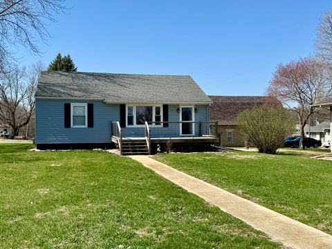 Photo of 515 S PARK Street, Sheffield, IL 61361 (MLS # 12605329)