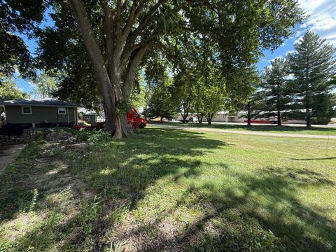 Tiny photo for 611 N Strong Avenue, Spring Valley, IL 61362 (MLS # 12467357)