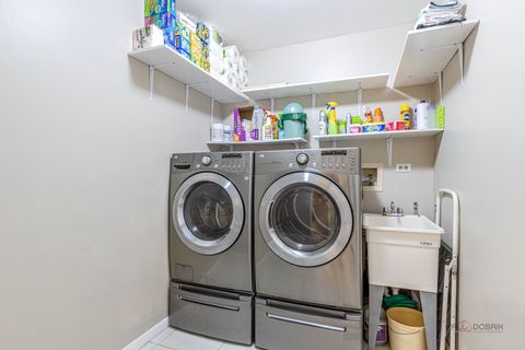 Tiny photo for 240 Osage Terrace, Buffalo Grove, IL 60089 (MLS # 12595882)